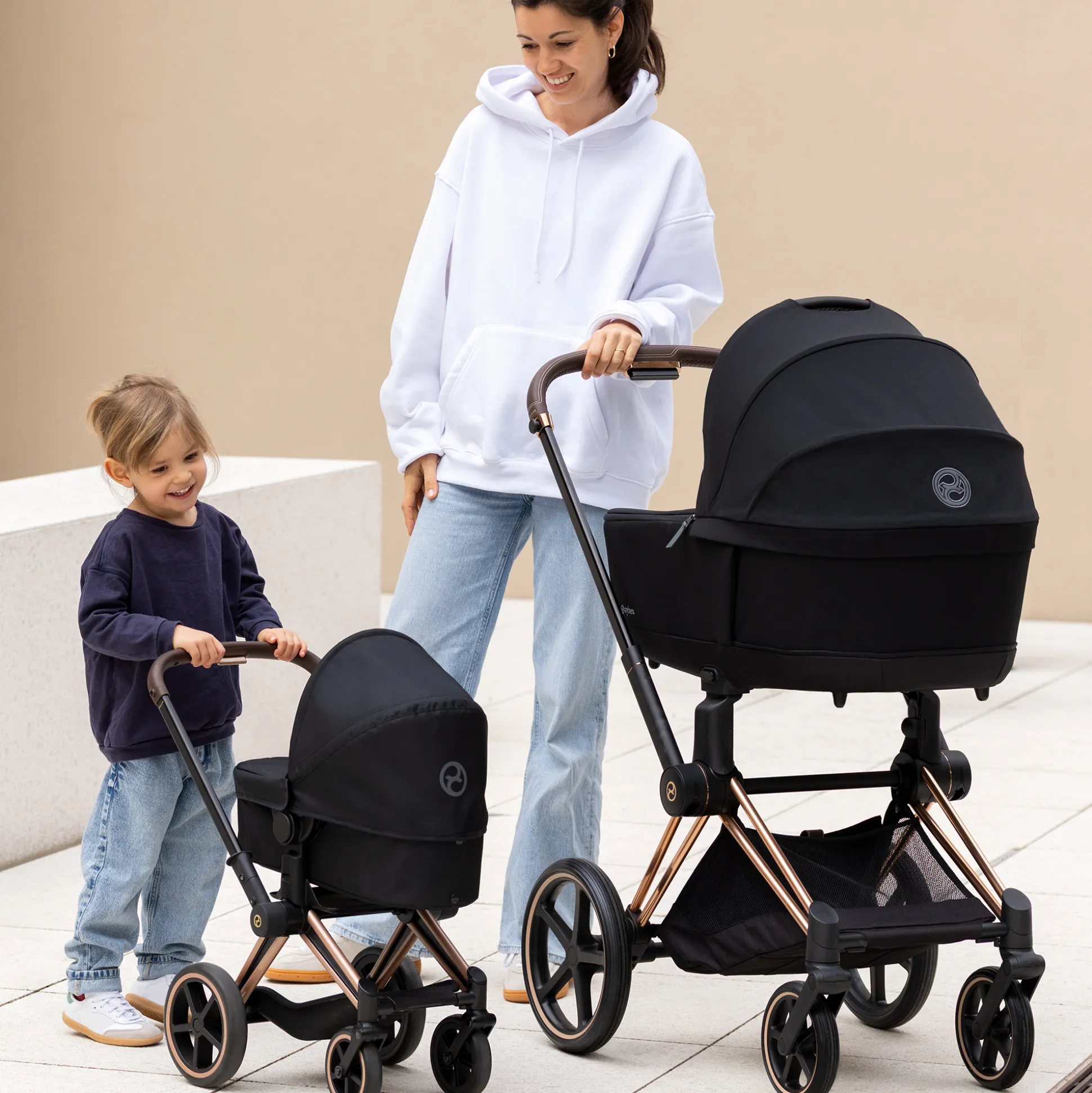 Landau 3 en 1 Cybex Priam Noir pour poupon 36 / 42 / 52 cm