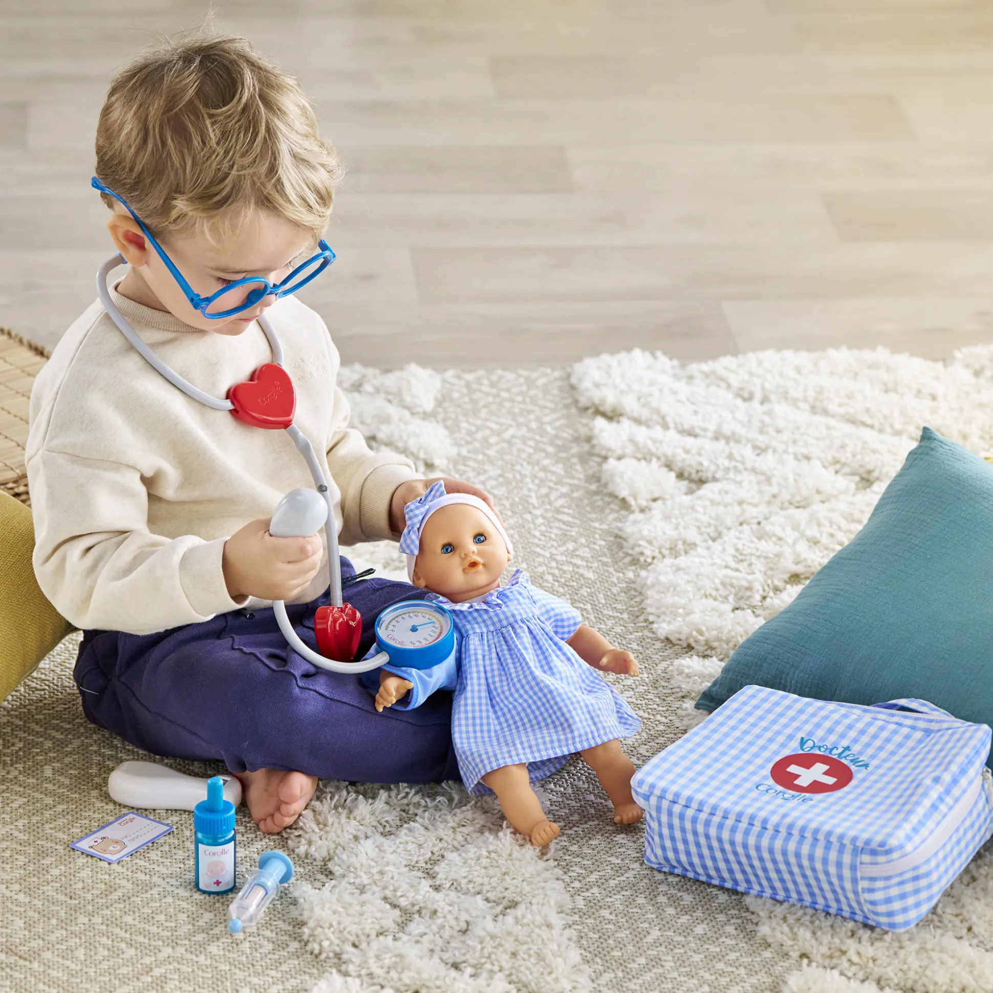 Mon Bébé Calin Margaux Corolle en Fêtes et Valise Docteur